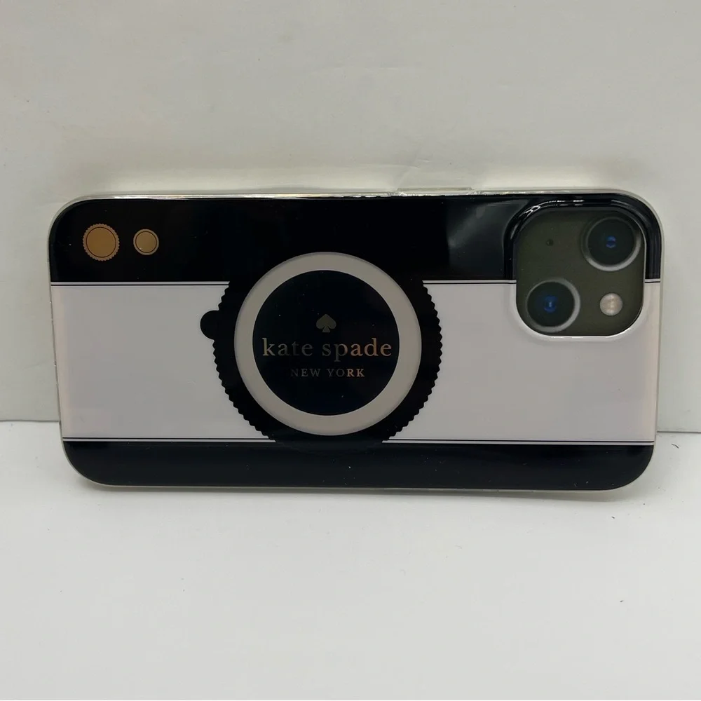 Kate Spade Phone Case for iPhone 13
NWT - Picture 8 of 16